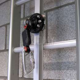 Fixed ladder with lifeline rail and carriage system Ladder with a lifeline for fall-protection.